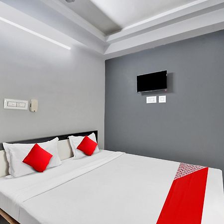 Super Hotel O Royal Empire Calcutta Extérieur photo
