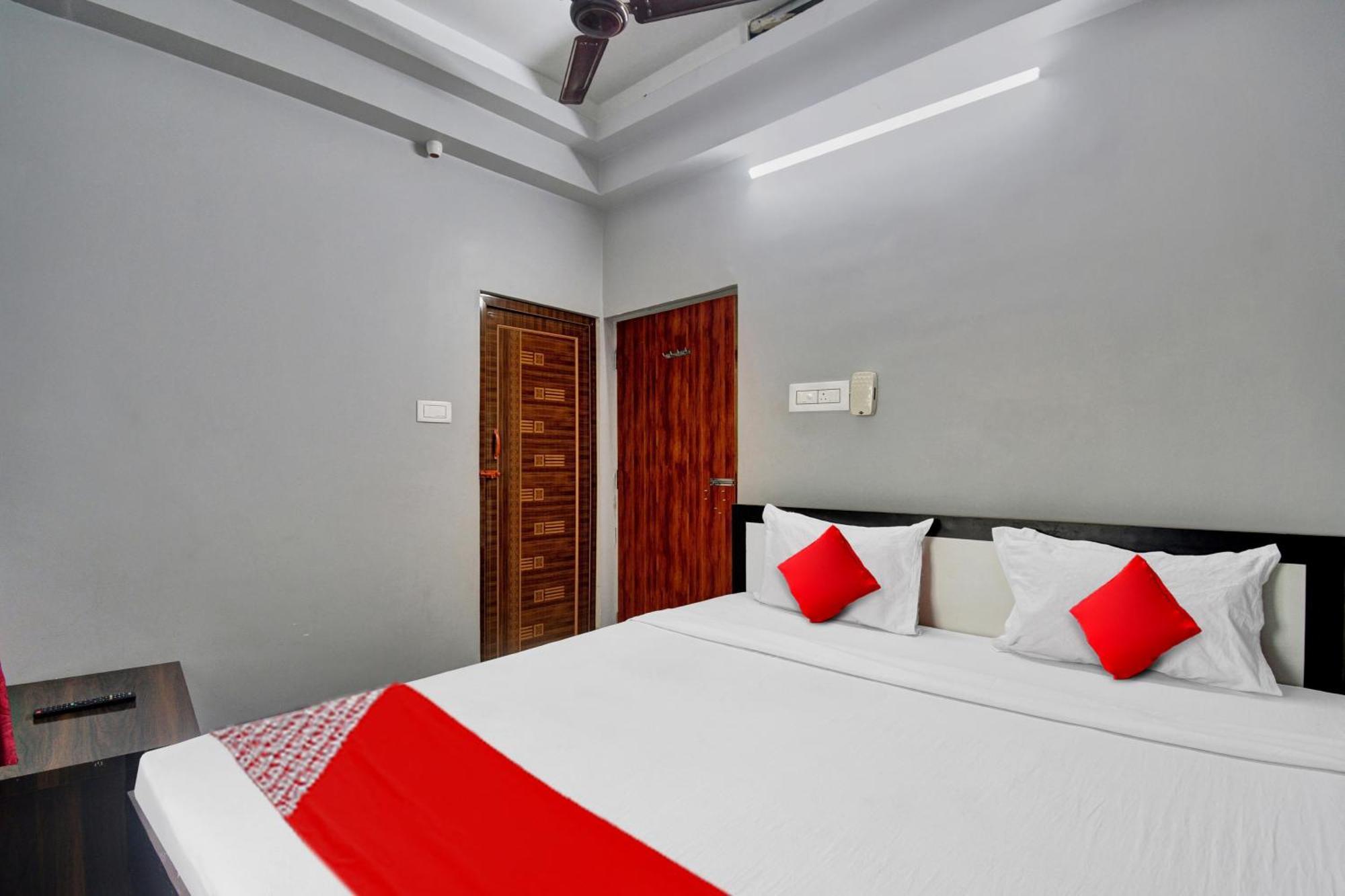 Super Hotel O Royal Empire Calcutta Extérieur photo